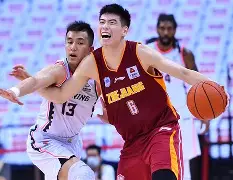 西甲赛前走向成谜；辽宁本钢强势反弹；质疑声仍在；资深球员宣示担当(西甲球队名单规定)