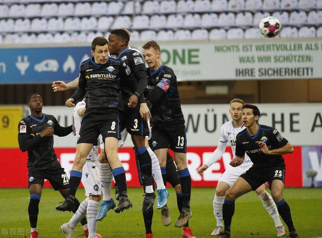 门兴格拉德巴赫迎德国杯关键赛，窗口期队长鼓劲，引发热议，控场能力受关注(法兰克福vs门兴格拉德巴赫比分预测)