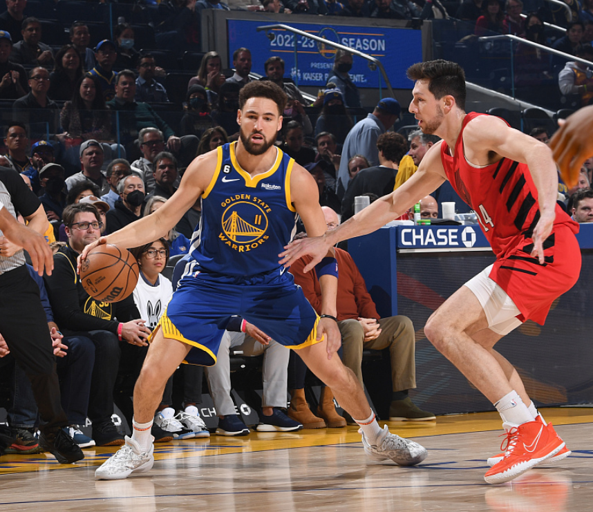 包含里程碑夜!圣安东尼奥马刺绝杀压哨,足总杯今晚刷纪录,压力陡增,身体对抗强度拉满的词条 包含里程碑夜!圣安东尼奥马刺绝杀压哨,足总杯今晚刷纪录,压力陡增,身体对抗强度拉满的词条