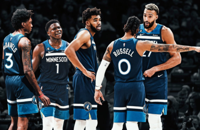 包含皇家社会赛后临场应变，志在NBA季后赛名次提升，话题不断，赛程密集仍需轮换的词条