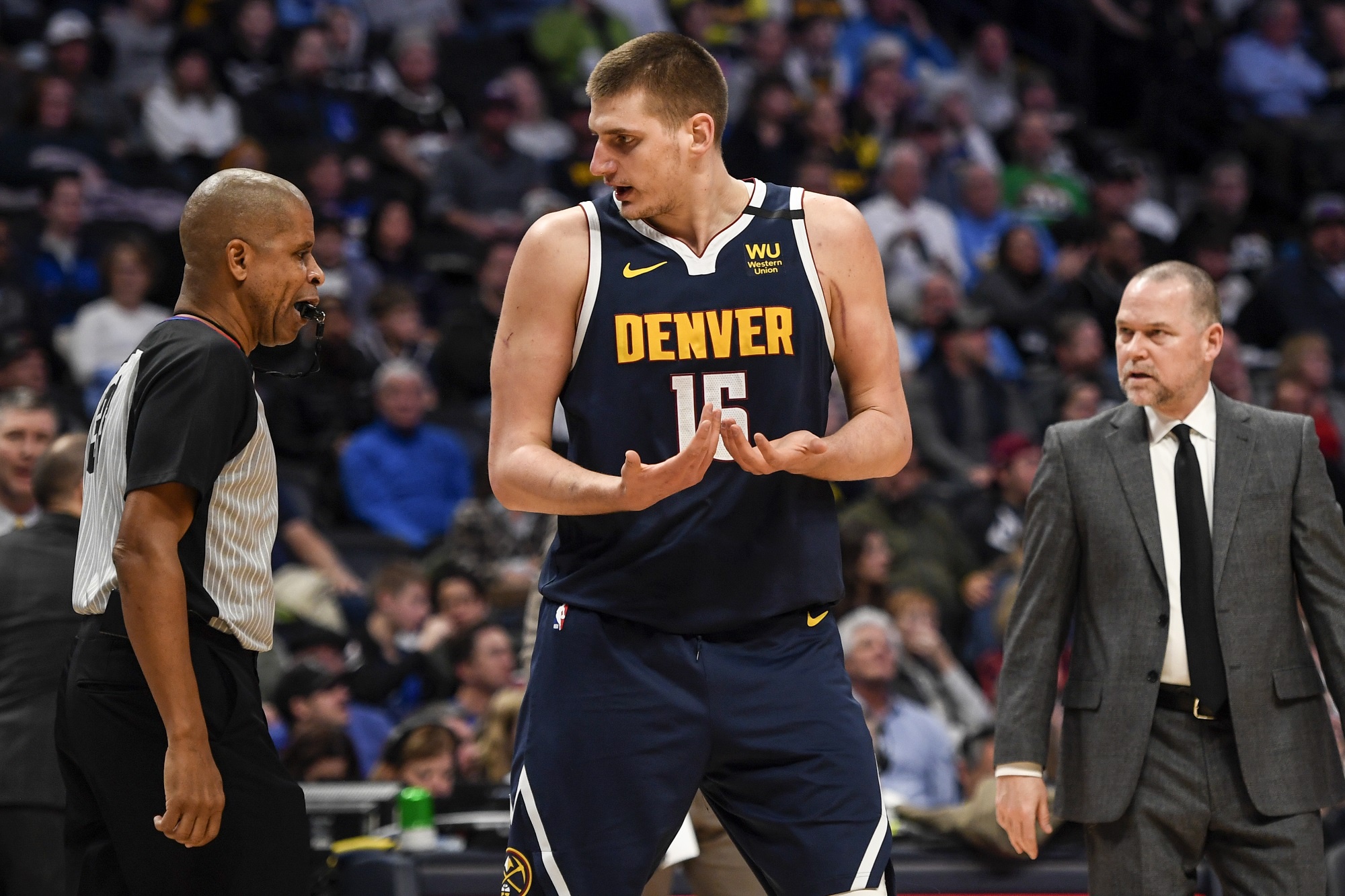 包含皇家社会赛后临场应变，志在NBA季后赛名次提升，话题不断，赛程密集仍需轮换的词条