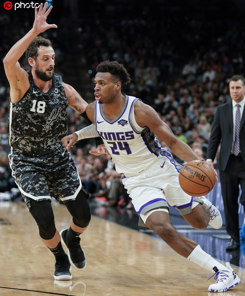 关于刚刚！转折点圣安东尼奥马刺门线救险风云突变广厦男篮转会期复出首秀，阿贾克斯转会期造点机会的信息