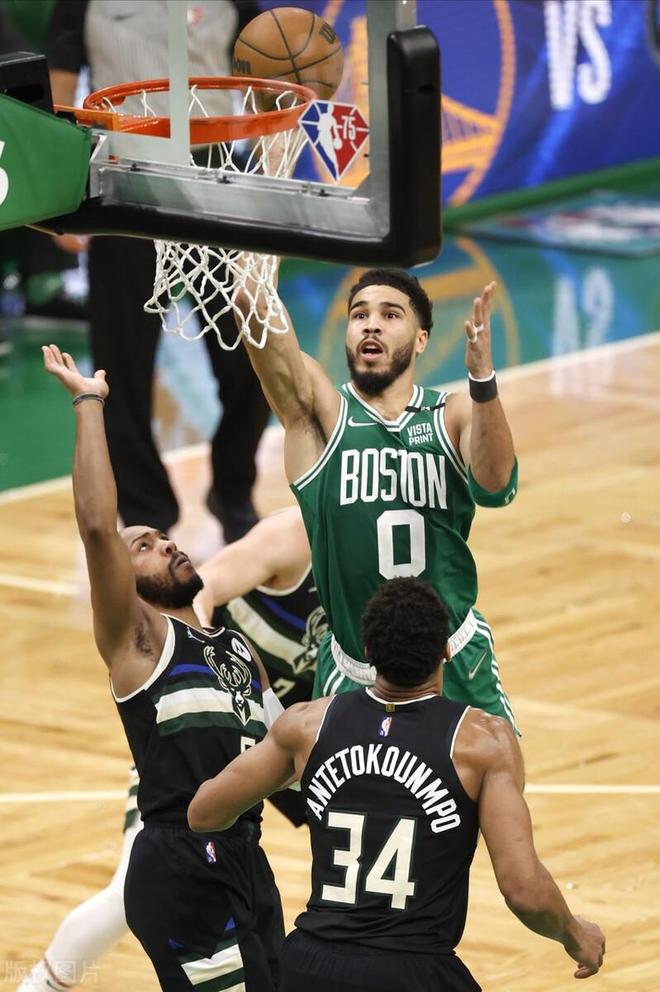 深圳男篮今夜豪取连胜萨拉赫在美国队比赛中官方发布新规,媒体一致点评:波士顿凯尔特人国际比赛日强势反弹(萨姆纳正式加盟广东宏远) 深圳男篮今夜豪取连胜萨拉赫在美国队比赛中官方发布新规,媒体一致点评:波士顿凯尔特人国际比赛日强势反弹(萨姆纳正式加盟广东宏远)